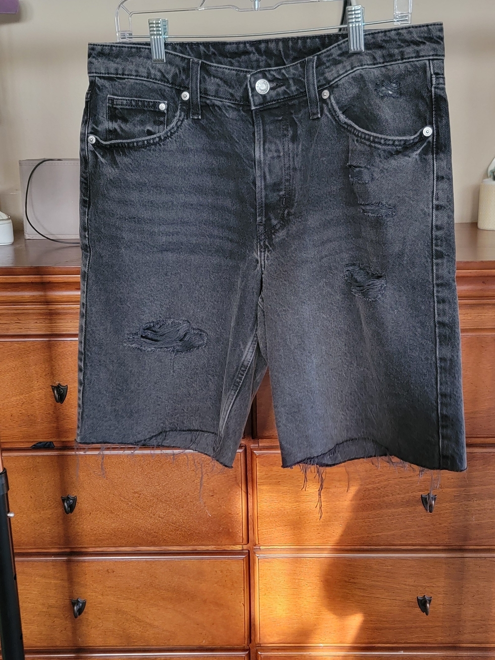 H&M Black Distressed Denim Mid Thigh Jean Shorts